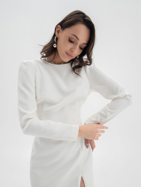 Платье коктейльное с цепочками