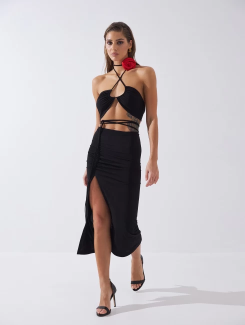 Костюм с розой