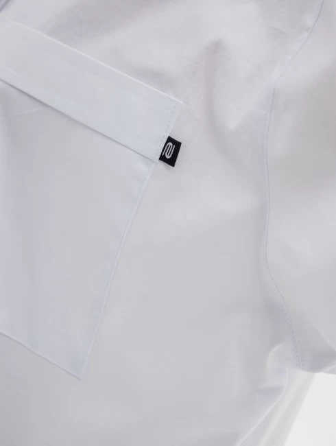 Рубашка с вышивкой на манжетах