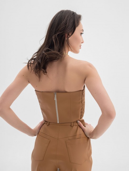 Топ кожаный с чашками Топ кожаный с чашками