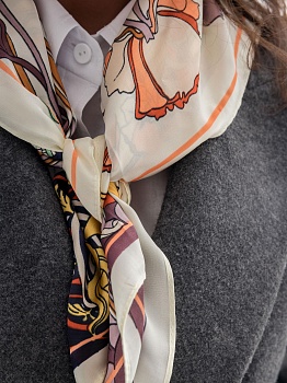 Платок женский с принтом