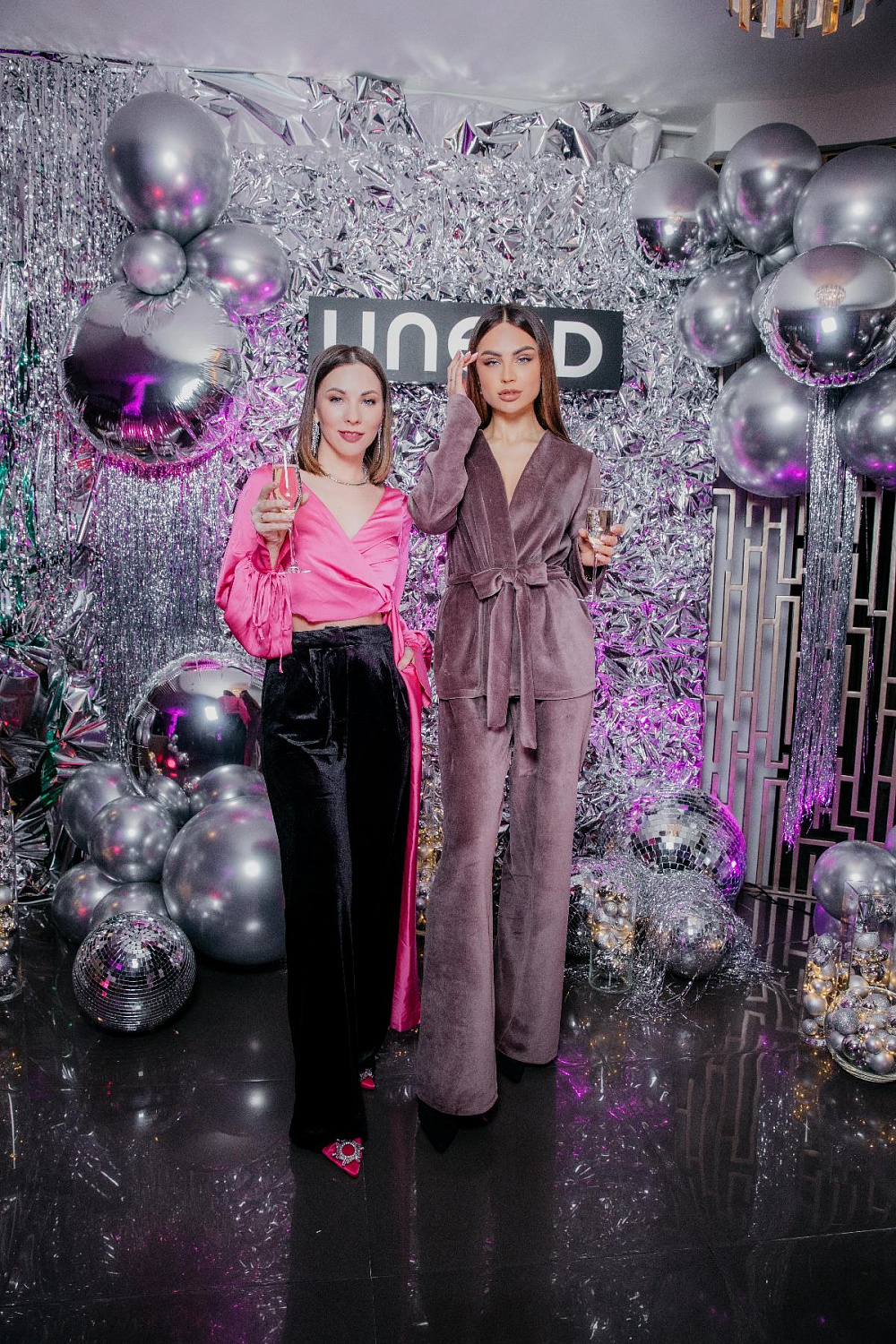 Показ лимитированной новогодней коллекции. 