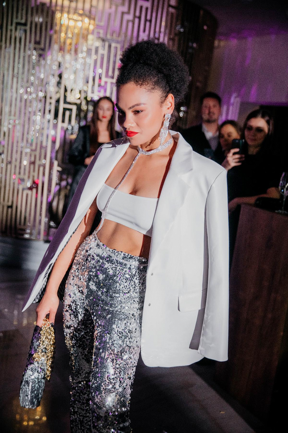 Показ лимитированной новогодней коллекции. 