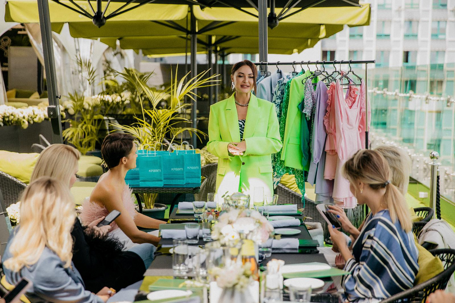 Первый летний fashion-brunch в ресторане Ember. Первый летний fashion-brunch в ресторане Ember.